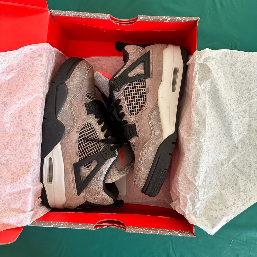 Taupe Haze Jordans size 6.5Y